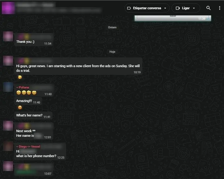 Print de conversa com cliente (dados borrados): cliente com nova cliente vinda dos anúncios (versão web)